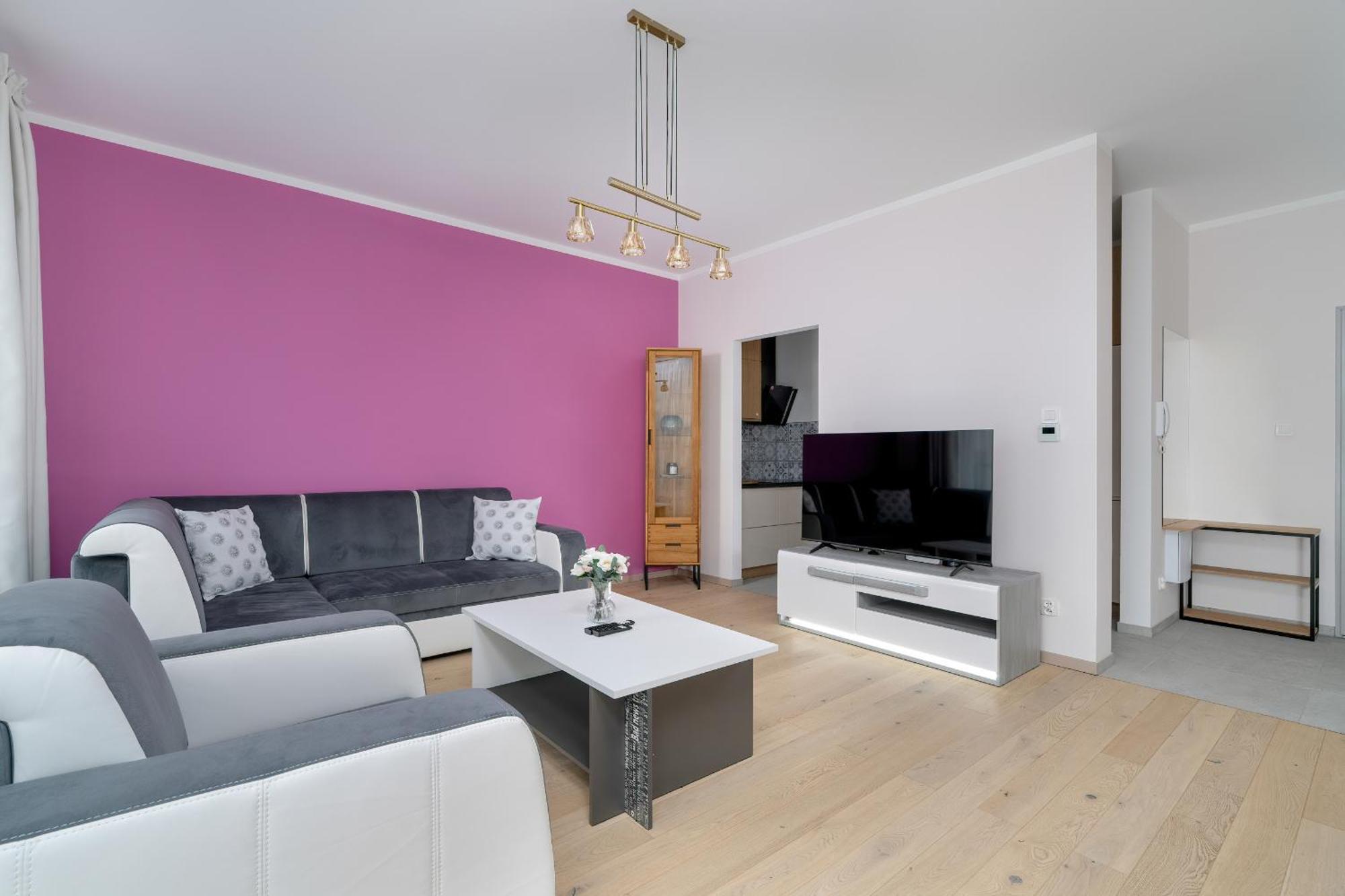 Apartment With Balcony And Free Parking In Poznan By Noclegi Renters Extérieur photo