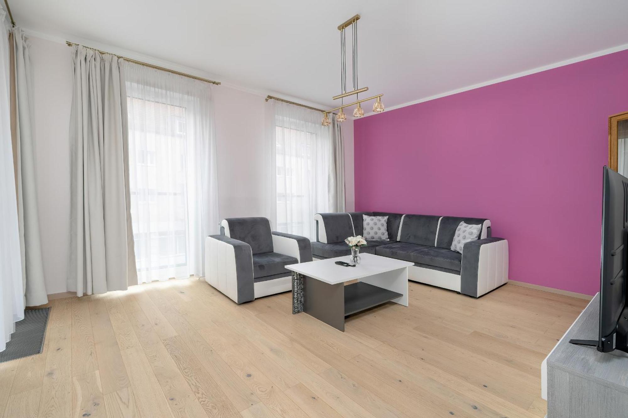 Apartment With Balcony And Free Parking In Poznan By Noclegi Renters Extérieur photo